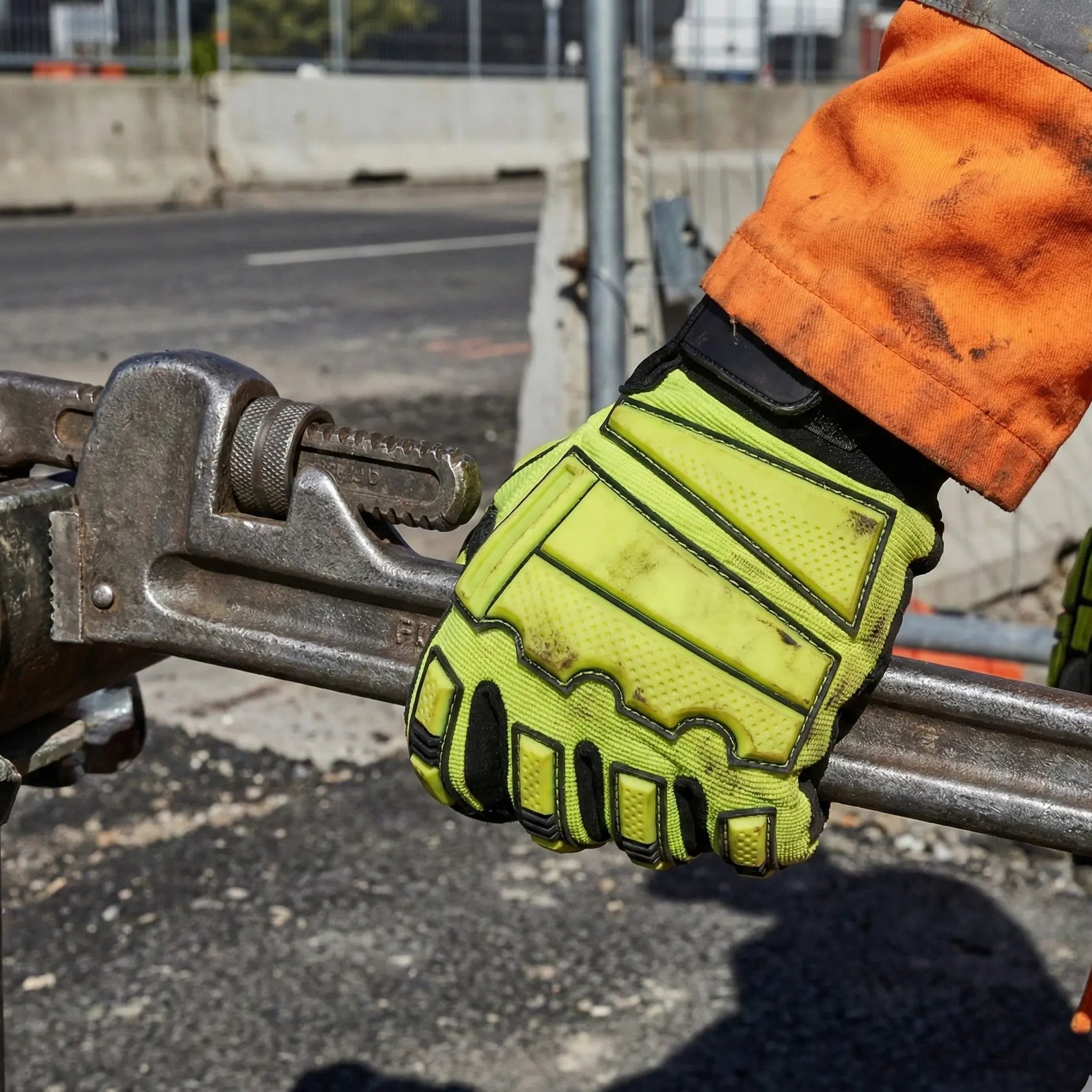 DexLume™ ANSI High-Vis Gloves | Cut Level 4 Protection | DexGlove® Pro